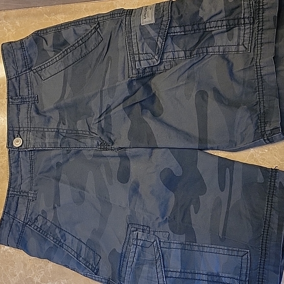 UNIONBAY Shorts Union Bay Gray Camo 0 Cotton Cargo Shorts 32 Poshmark